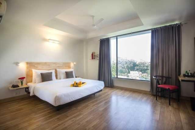Hotel O Ocean Plaza New Delhi Extérieur photo